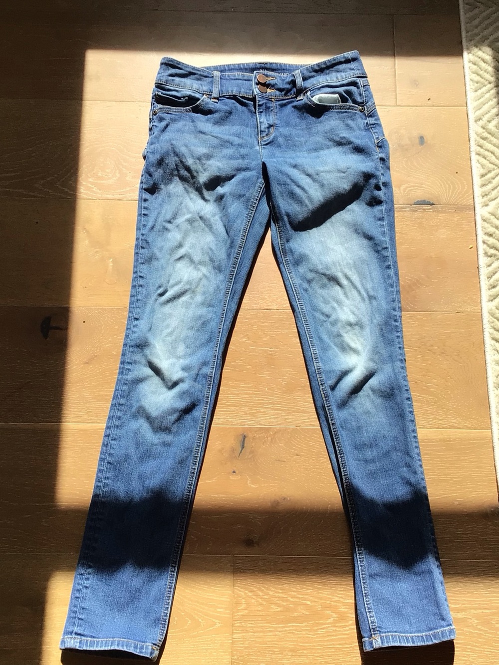 NY&C Curve Creator Skinny Women's Skinny Jeans in Medium Blue Wash